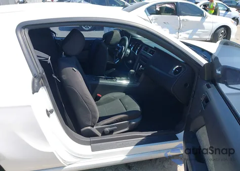 2013 Ford Mustang V6 from USA, damaged, VIN 1ZVBP8AM4D5228853